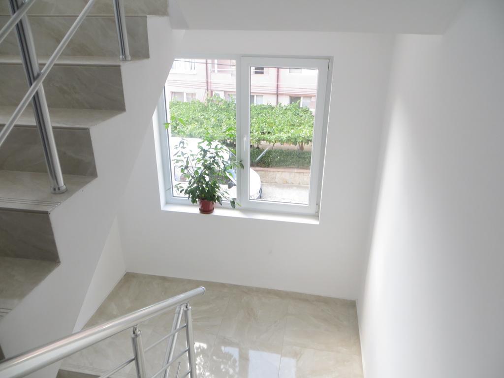 בורגאס Emona Apartment מראה חיצוני תמונה