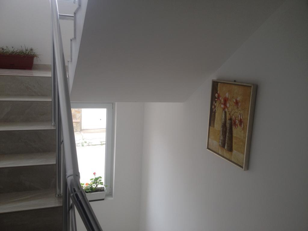 בורגאס Emona Apartment מראה חיצוני תמונה